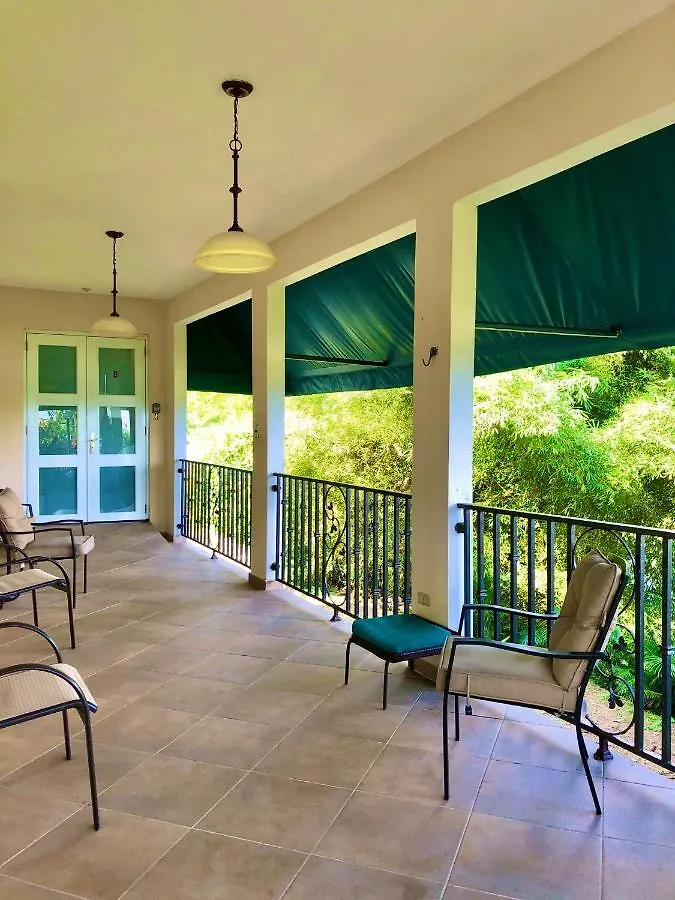 Tio Pepe'S Guest House Aibonito Hotel